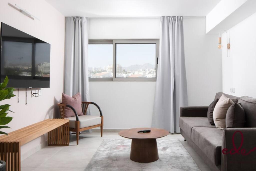 Apartment דירה משפחתית בקומפלקס יוקרתי על הים - By Edom *